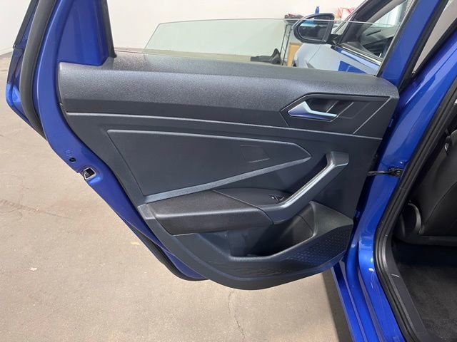 Used 2024 Volkswagen Jetta SE image 19