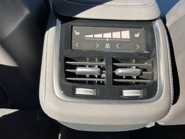 New 2026 Volvo XC90 B6 Plus AWD/4WD image 14