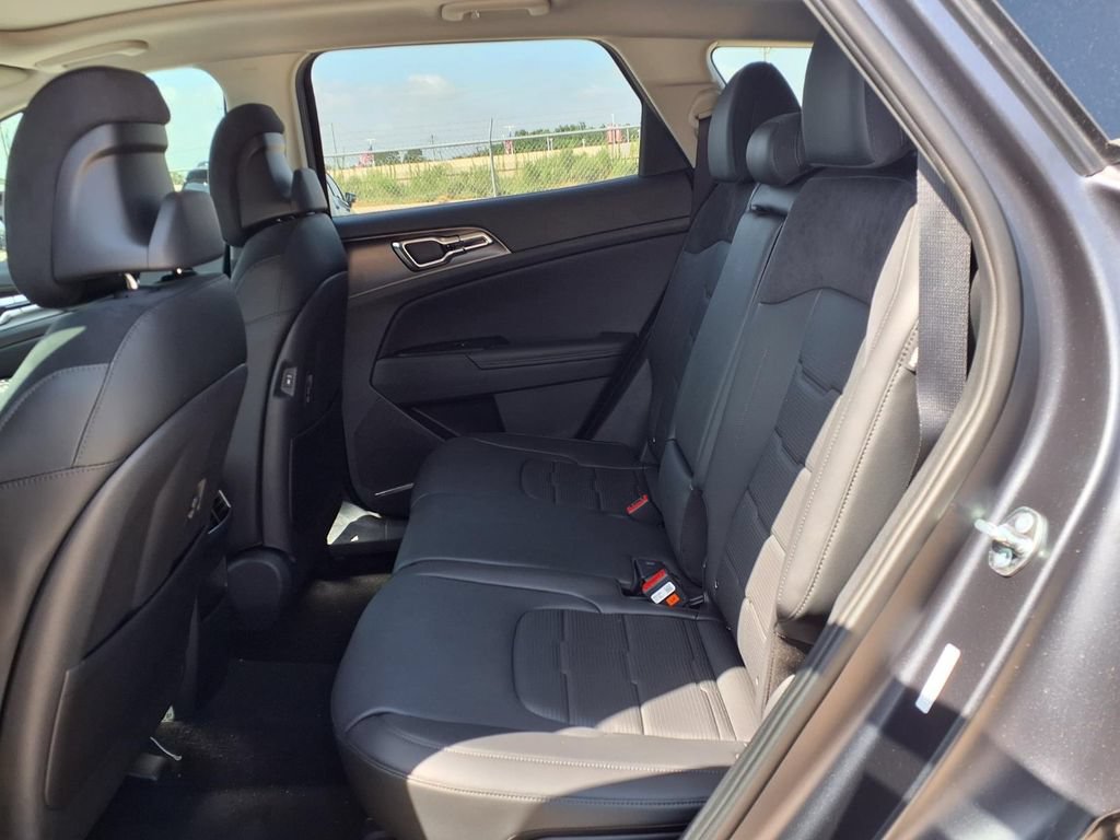 New 2026 Kia Sportage SX FWD image 13