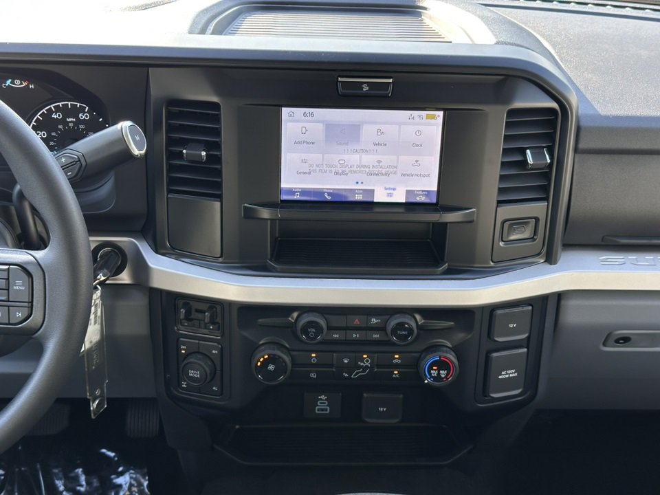 New 2025 Ford F250 XLT w/ FX4 Off-Road Package image 21