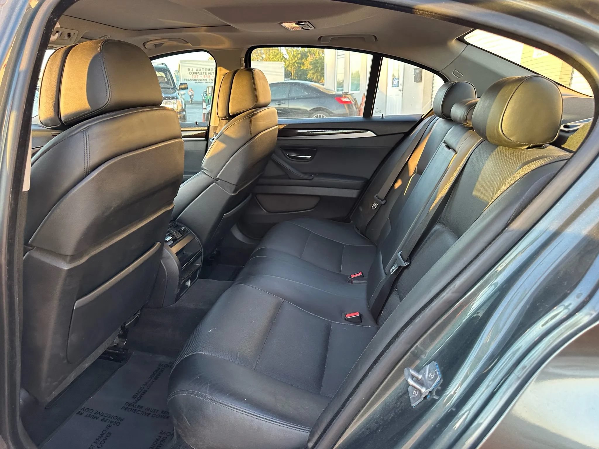 Used 2011 BMW 528i Sedan RWD image 14