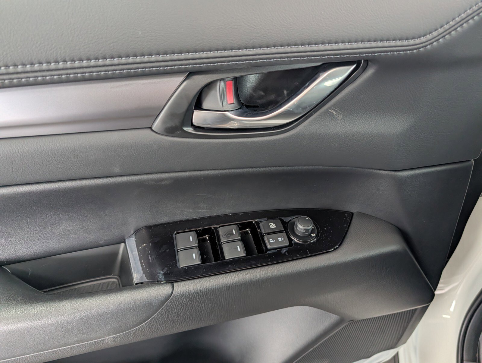 New 2025 MAZDA CX-5 AWD 2.5 S w/ Select Package image 13