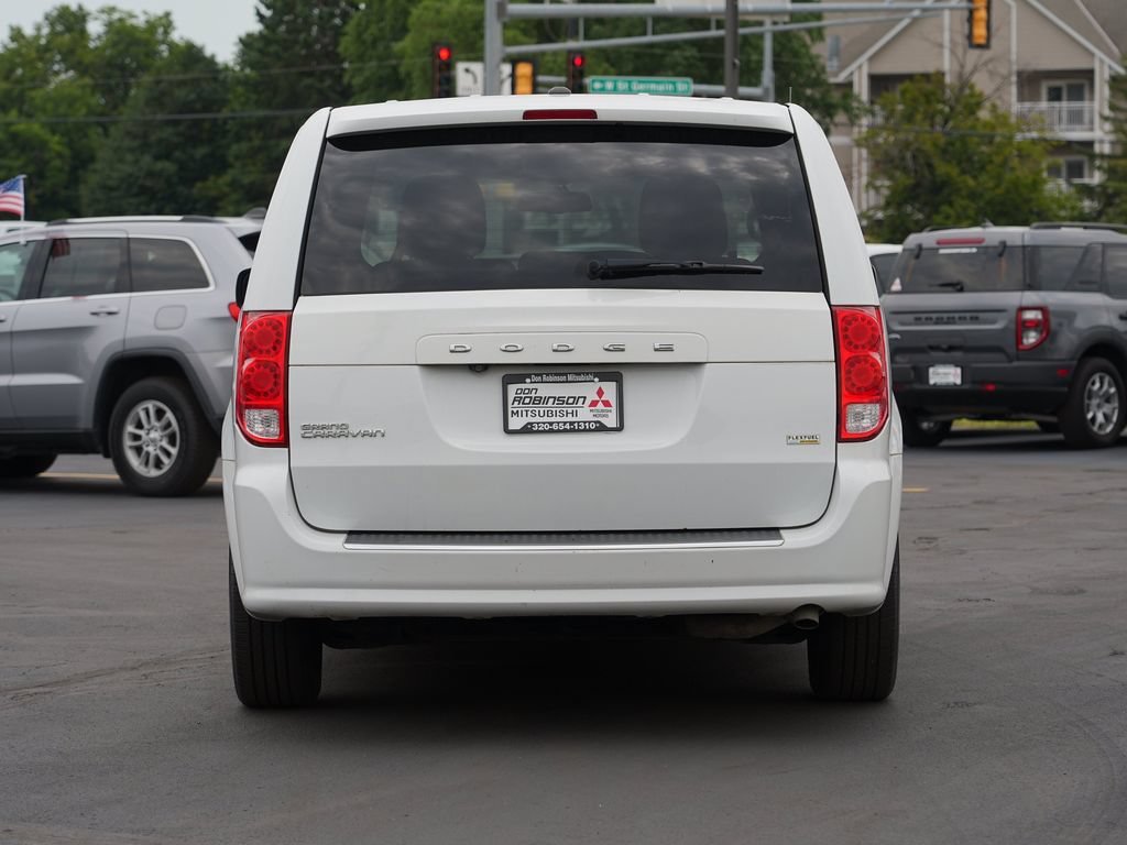 Used 2018 Dodge Grand Caravan SE w/ UConnect Hands-Free Group FWD image 4