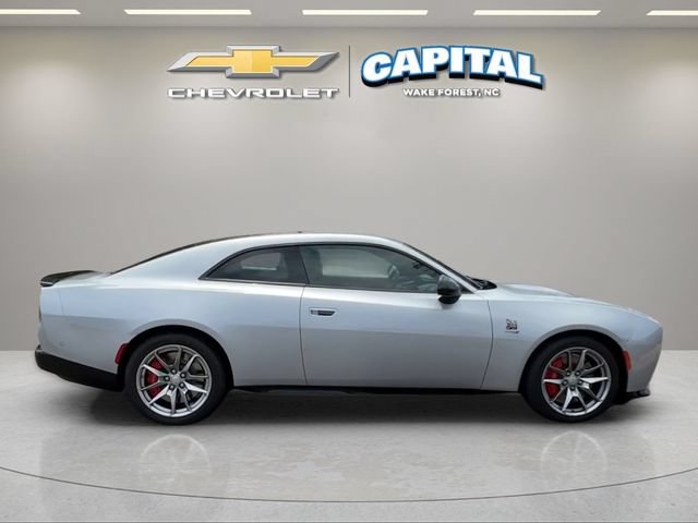 Used 2025 Dodge Charger Daytona Scat Pack w/ Track Pack AWD/4WD image 6
