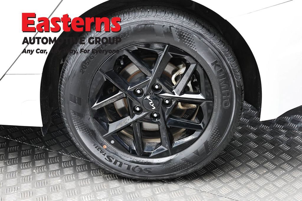 Used 2025 Kia K5 LXS FWD image 8