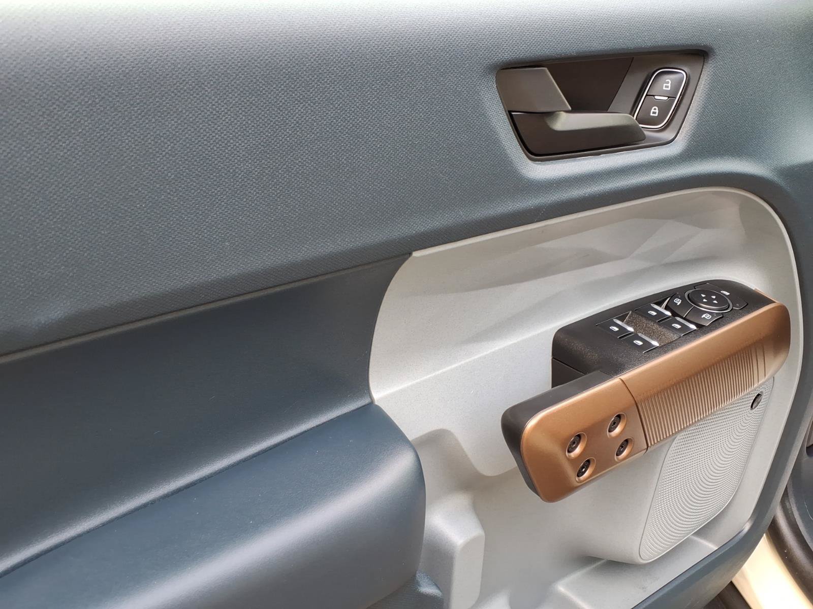 Certified 2024 Ford Maverick Lariat FWD image 11