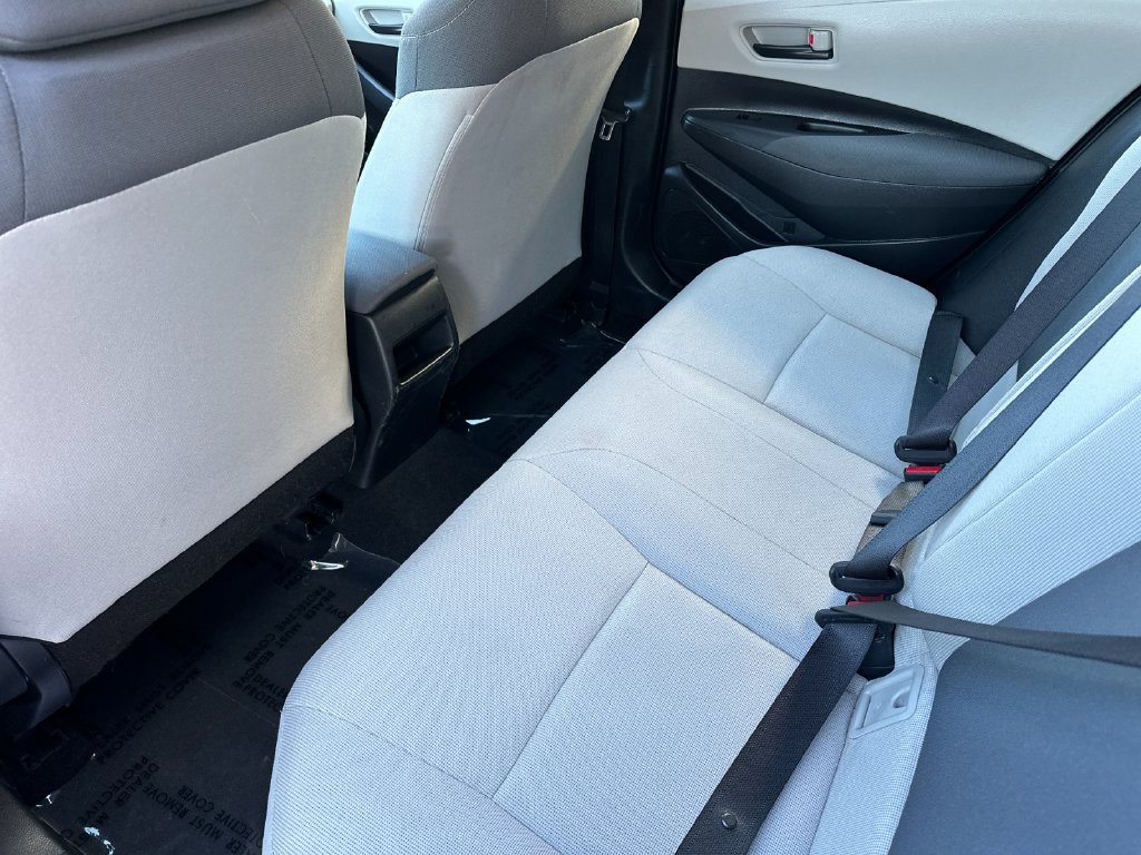 Used 2022 Toyota Corolla LE FWD image 12