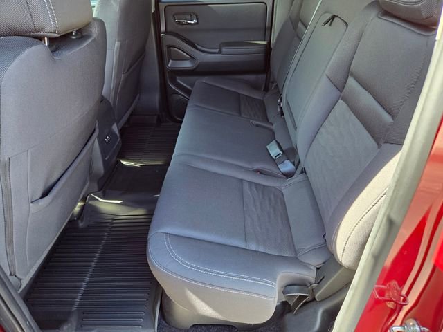 Used 2022 Nissan Frontier SV w/ Technology Package image 11