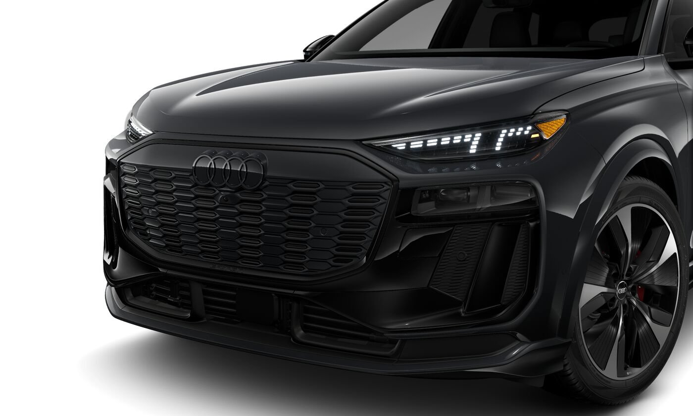 Certified 2025 Audi SQ6 e-tron Prestige w/ Black Edition One AWD/4WD image 6