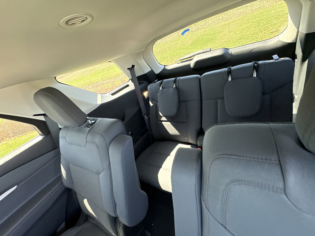 New 2026 Ford Explorer Active image 22