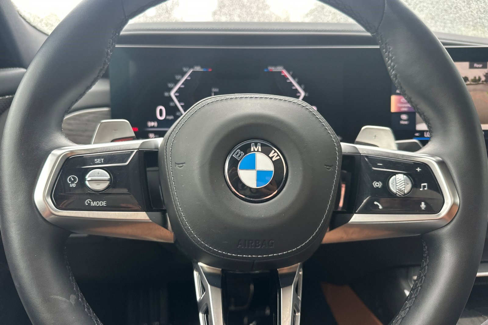 Certified 2025 BMW 740i RWD image 29