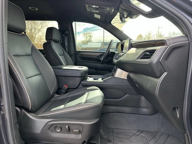 Used 2024 Chevrolet Tahoe Premier AWD/4WD image 7