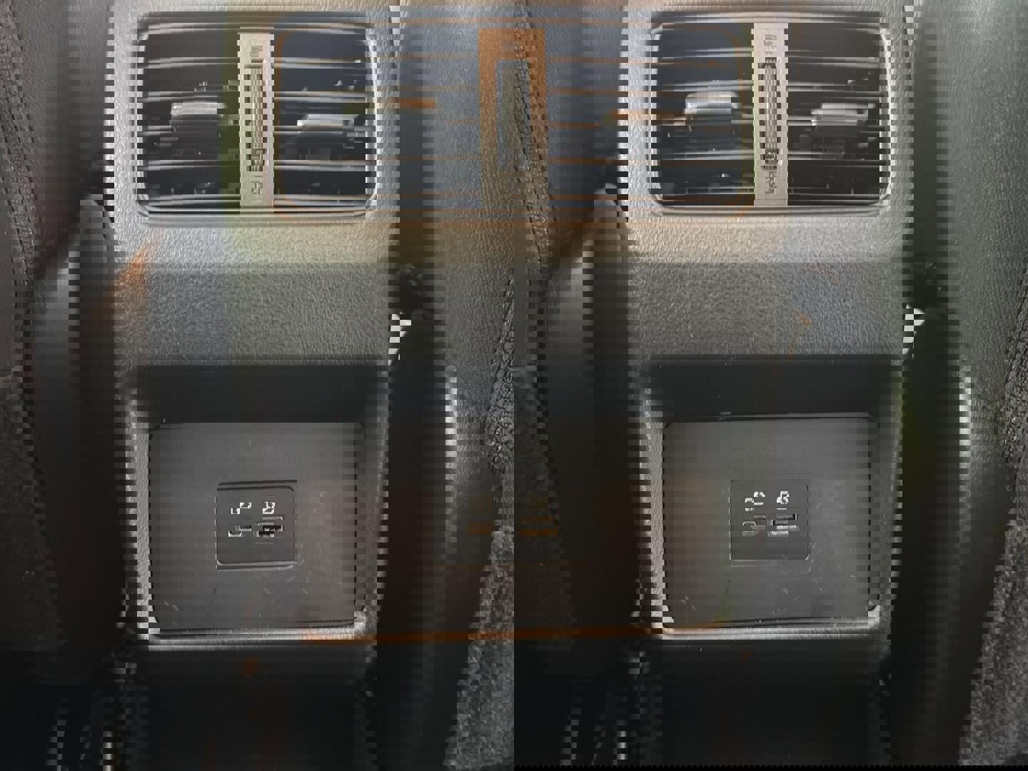 Used 2023 Nissan Rogue SV image 31