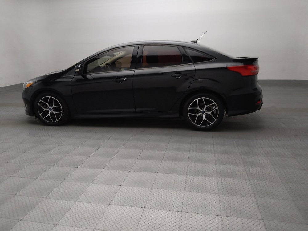 Used 2015 Ford Focus SE w/ SE Sport Package image 3