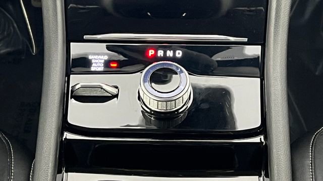 Used 2022 Jeep Grand Cherokee L Limited image 13