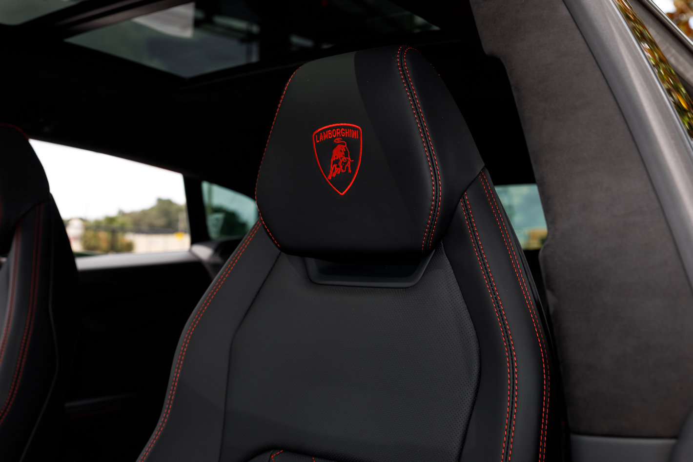 Used 2024 Lamborghini Urus S AWD/4WD image 33
