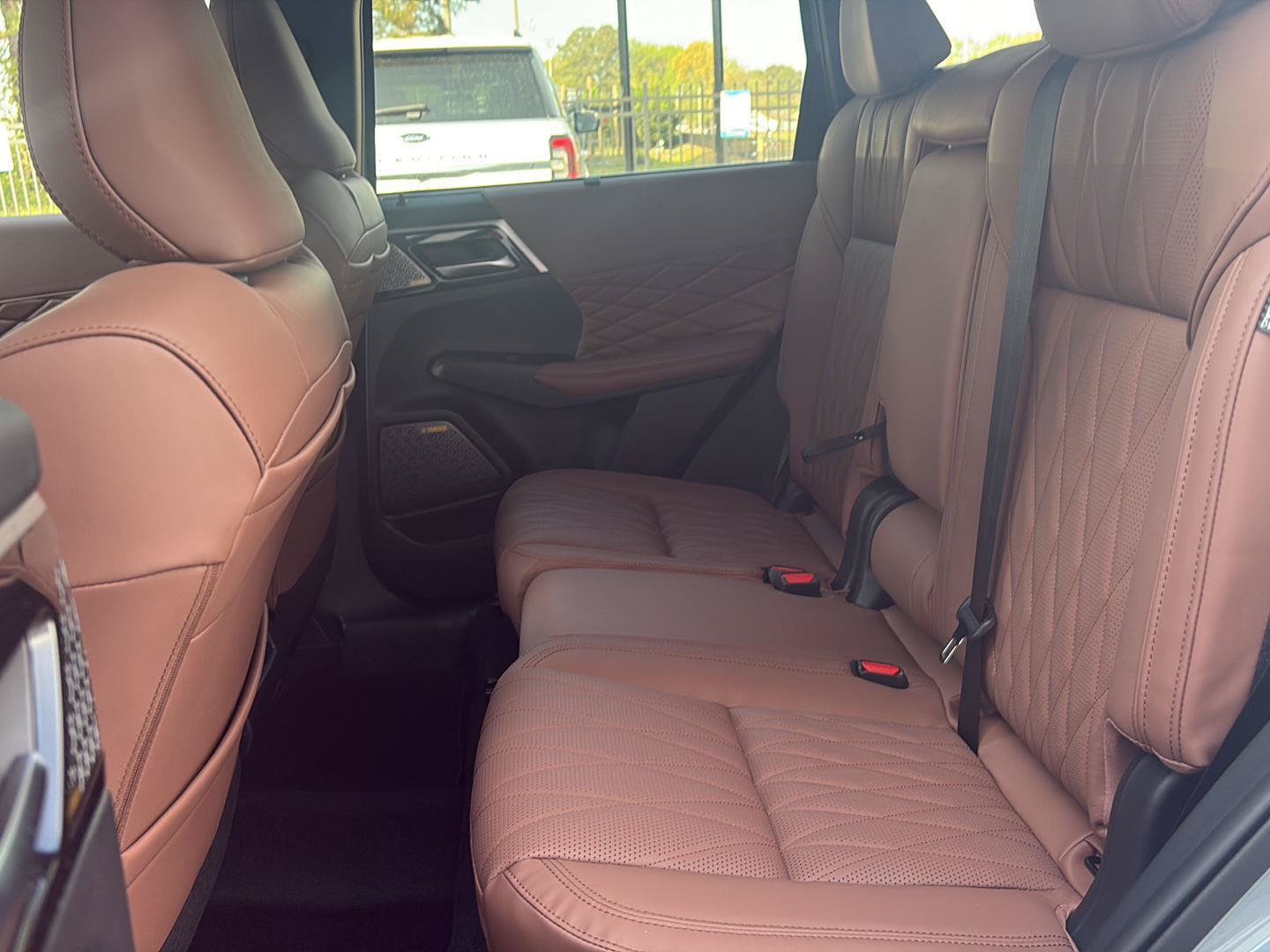 New 2026 Mitsubishi Outlander SEL FWD image 16
