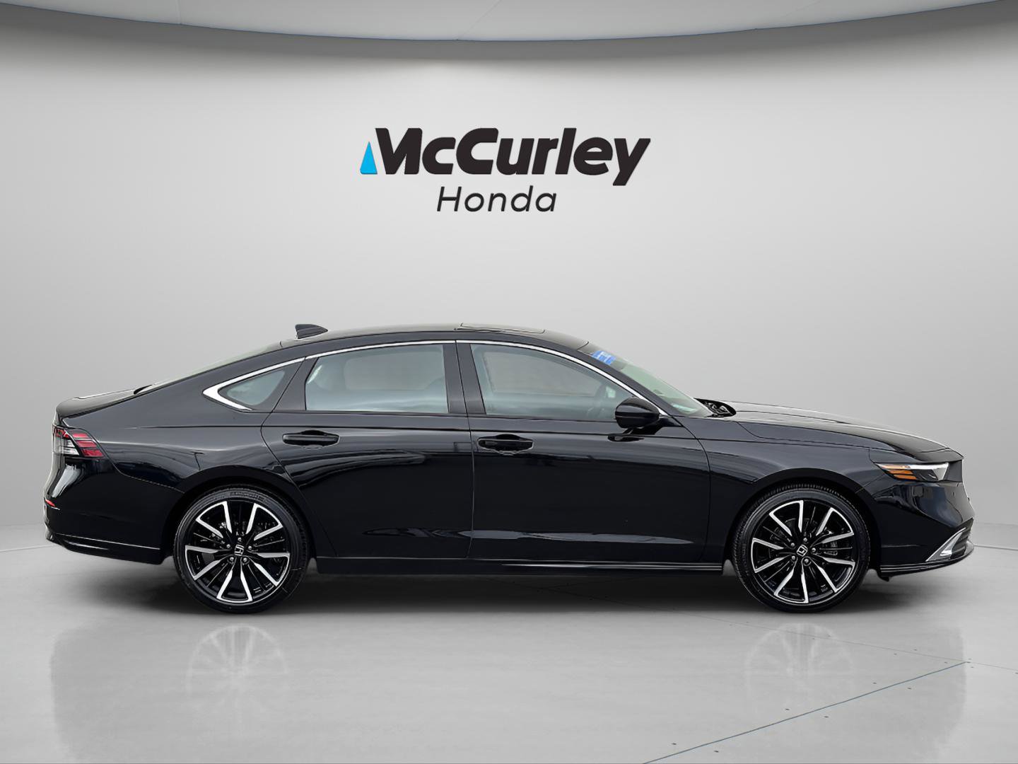 Certified 2025 Honda Accord Touring image 2