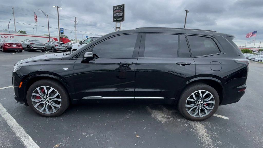 Used 2024 Cadillac XT6 Sport w/ Technology Package AWD/4WD image 7