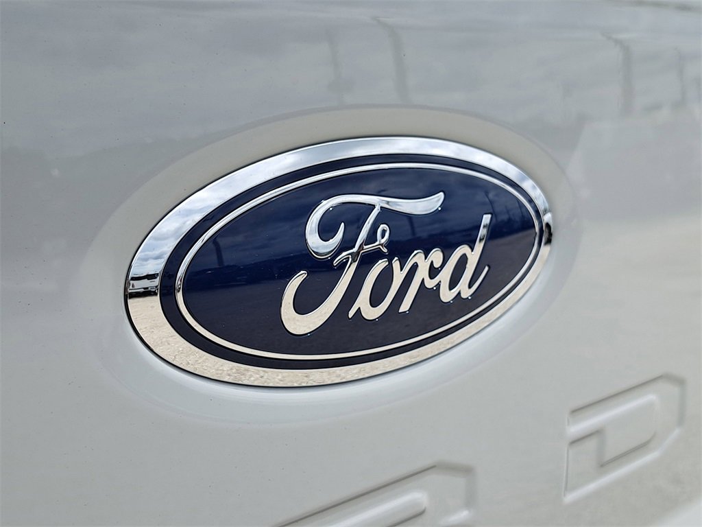 New 2026 Ford F350 4x4 Crew Cab Super Duty image 5