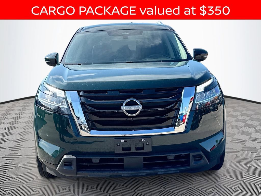 Used 2024 Nissan Pathfinder SL w/ Cargo Package image 2