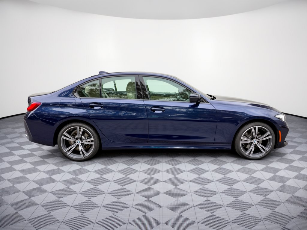 Certified 2023 BMW 330i xDrive Sedan w/ Premium Package AWD/4WD image 8