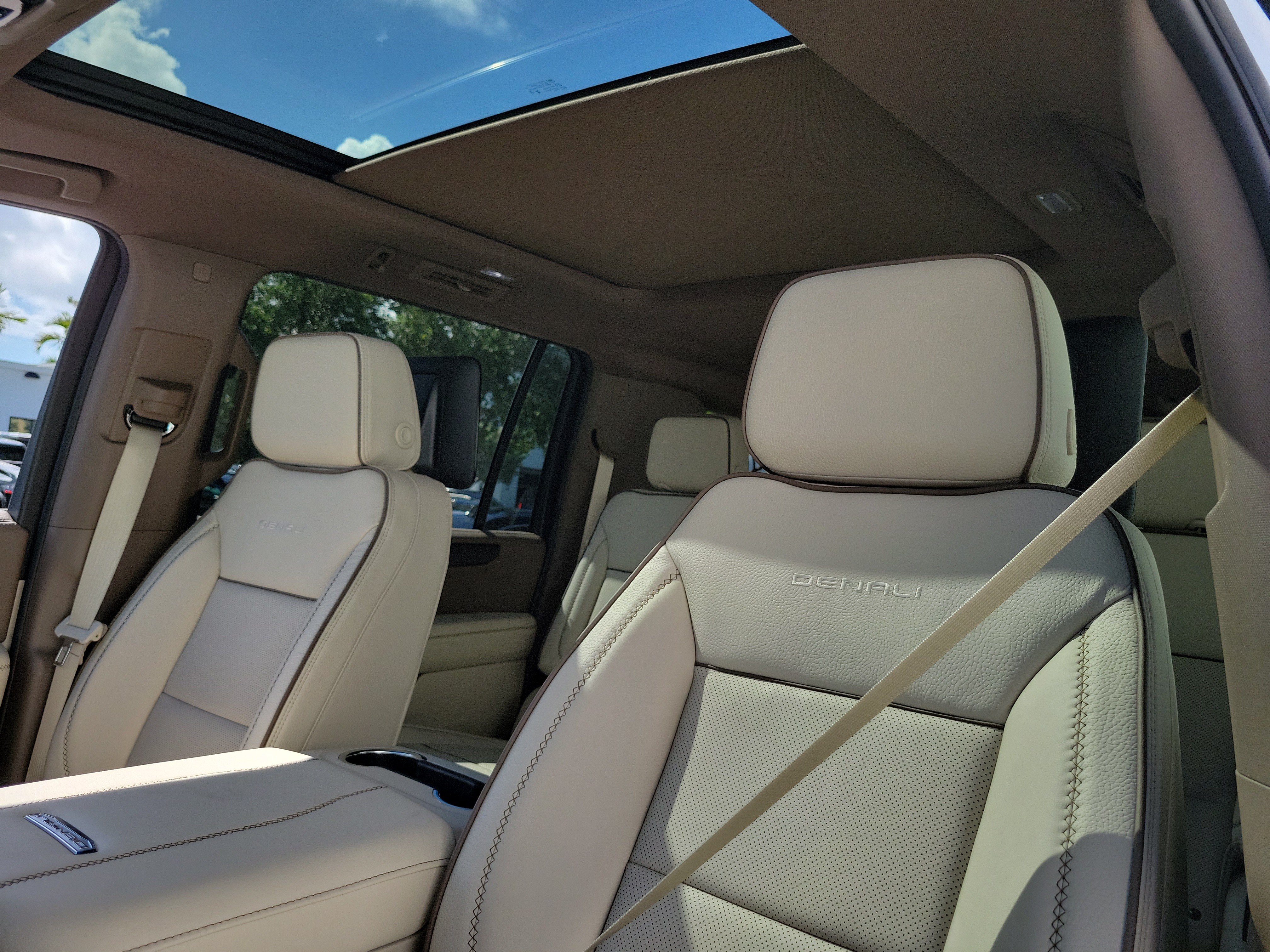 New 2026 GMC Yukon XL Denali w/ Denali Reserve Package AWD/4WD image 22