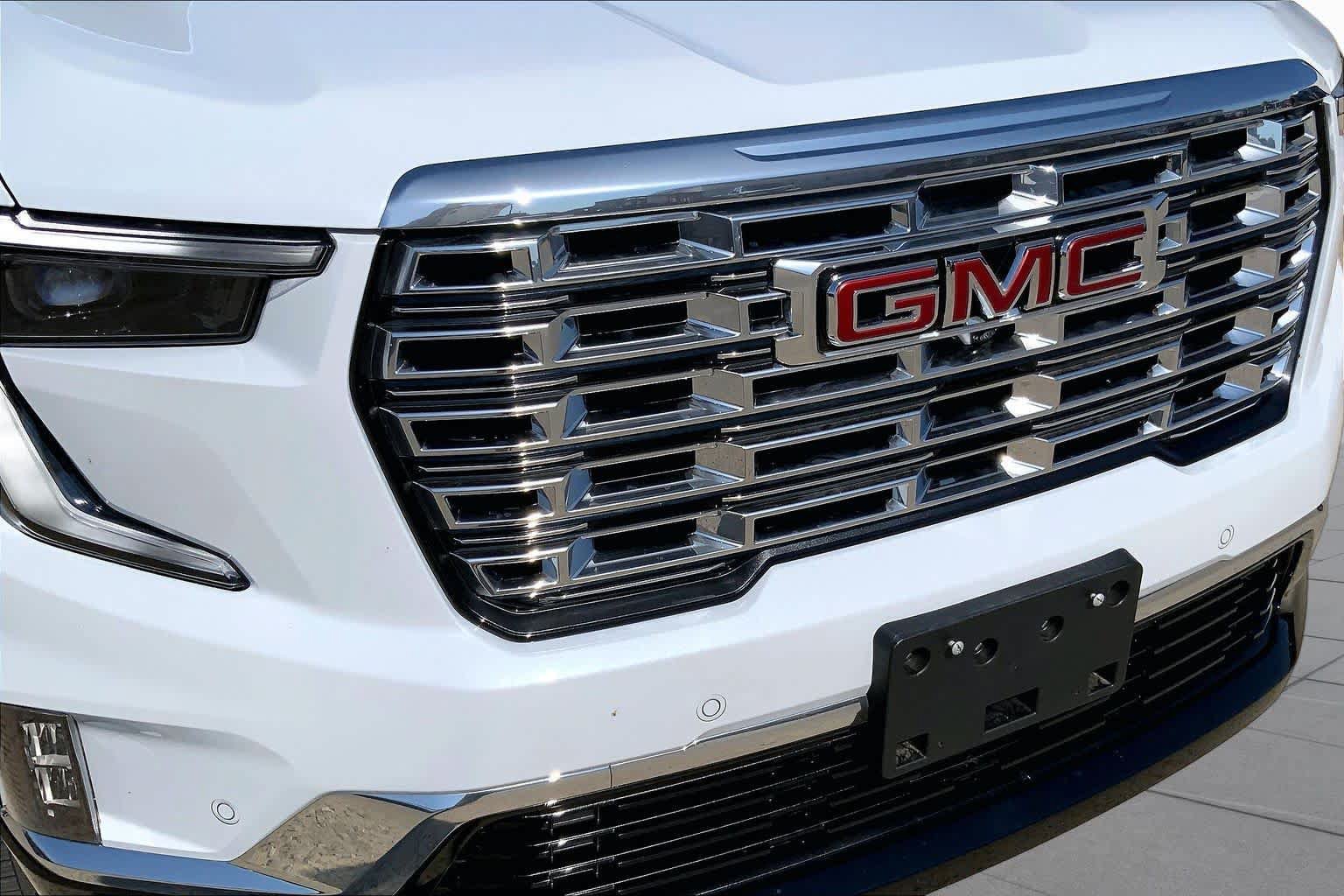 Used 2026 GMC Acadia Denali w/ Super Cruise Package FWD image 30