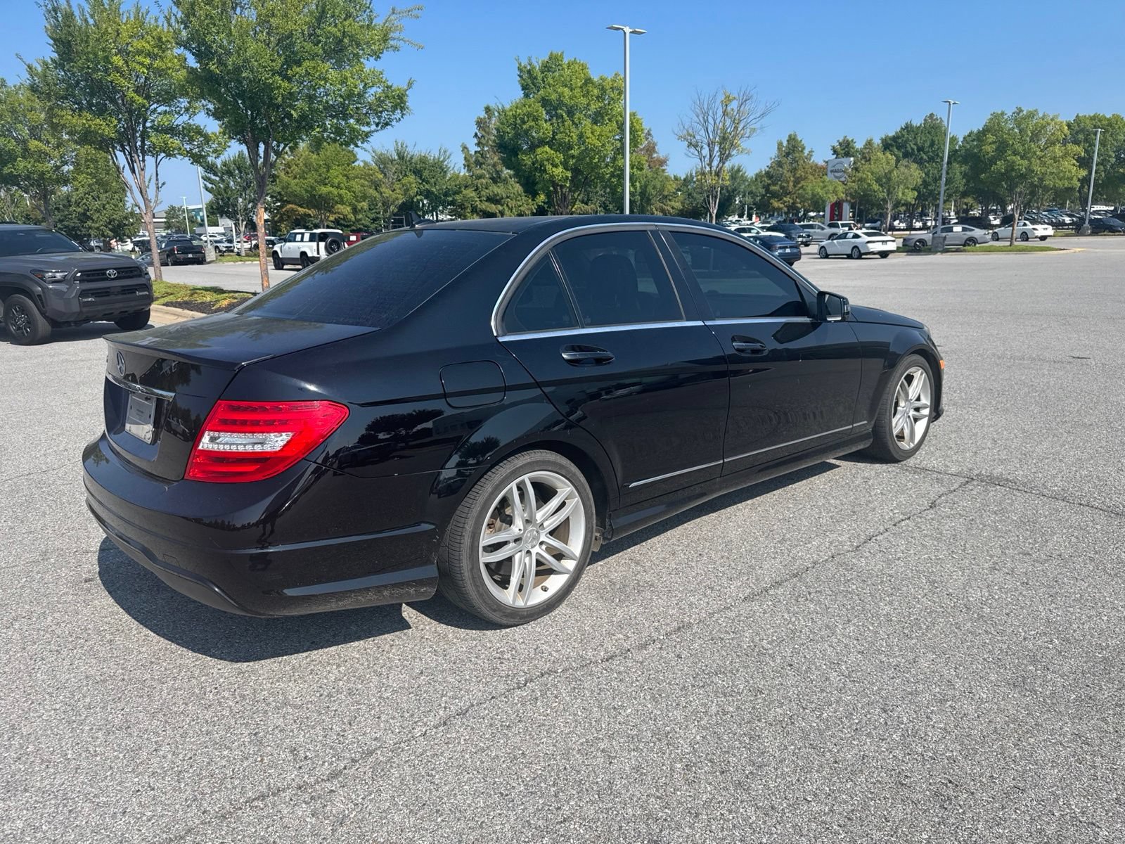 Used 2014 Mercedes-Benz C 250 Sedan image 5