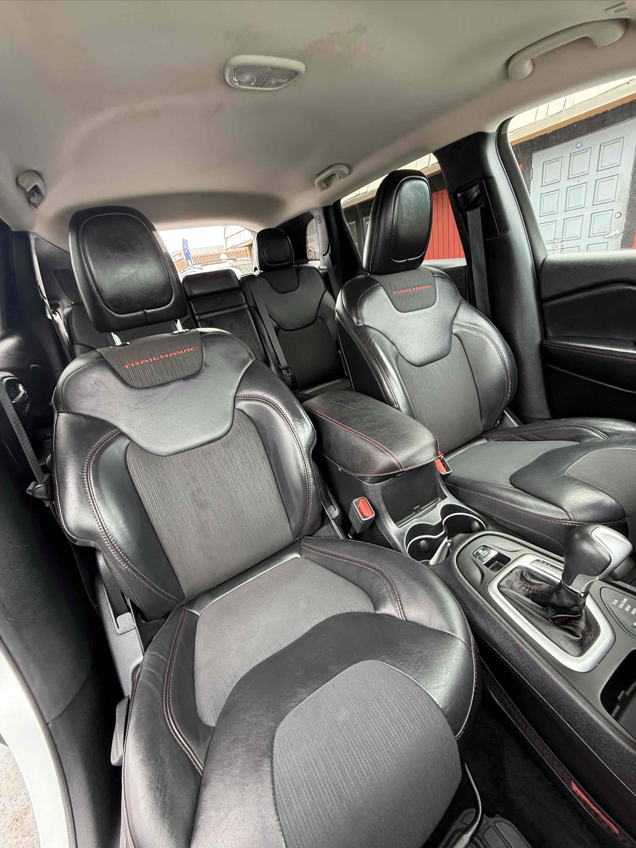 Used 2018 Jeep Cherokee Trailhawk image 48