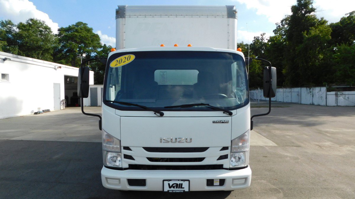 Used 2020 Isuzu NPR image 7