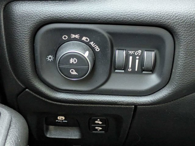 Used 2025 RAM 1500 Big Horn AWD/4WD image 25