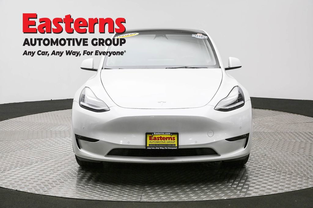 Used 2022 Tesla Model Y Long Range image 3