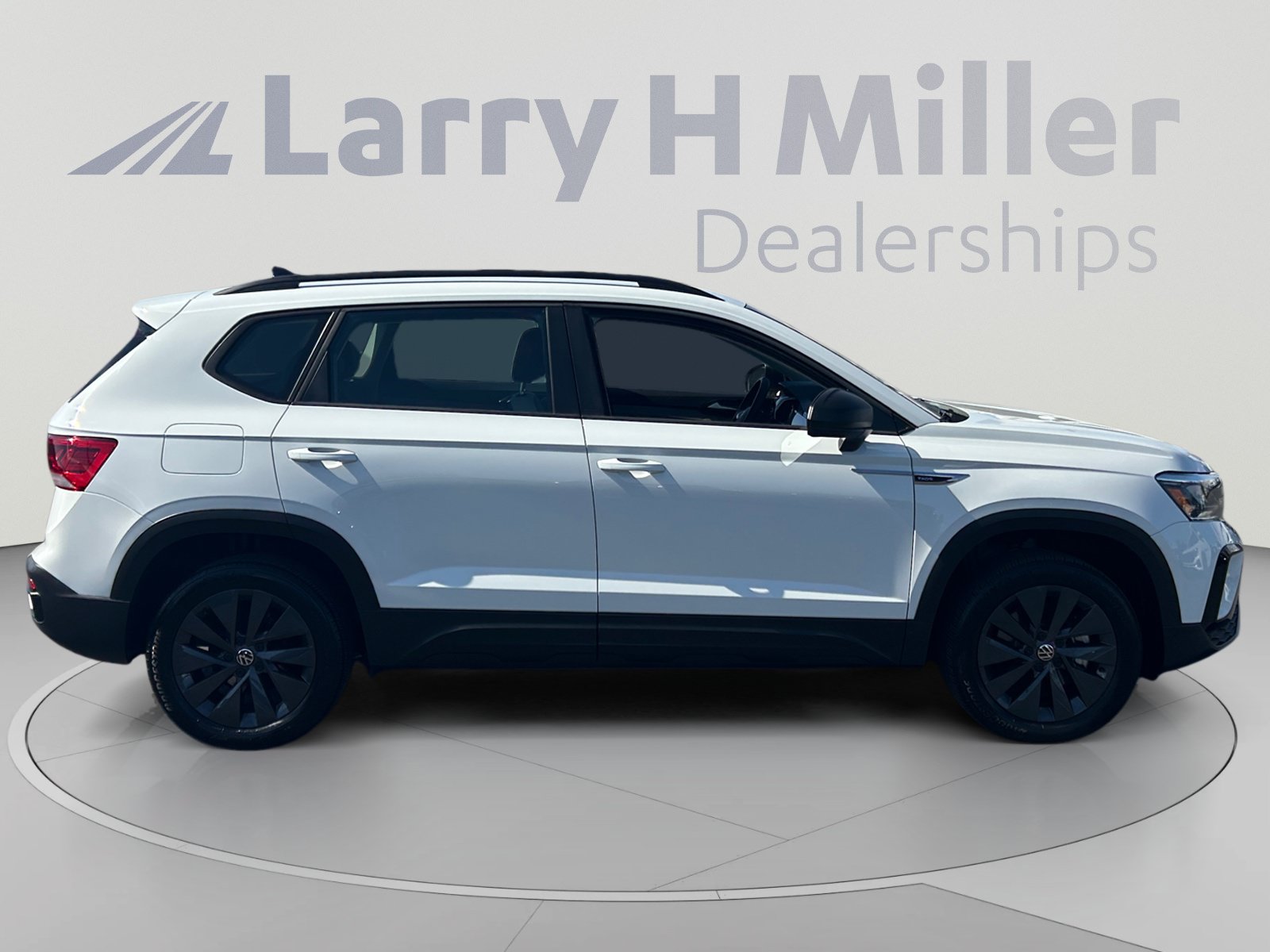 Used 2024 Volkswagen Taos S FWD image 6