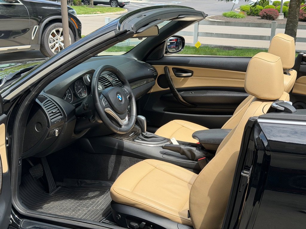 Used 2013 BMW 128i Convertible RWD image 23