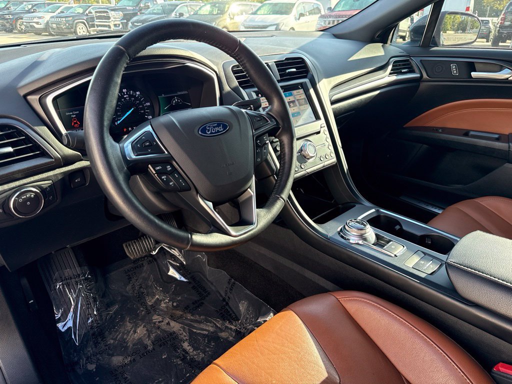 Used 2019 Ford Fusion Titanium FWD image 2