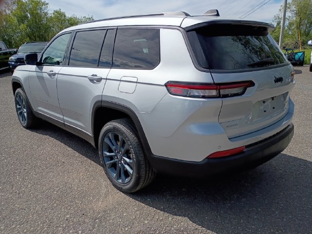 Used 2026 Jeep Grand Cherokee L Limited AWD/4WD image 7