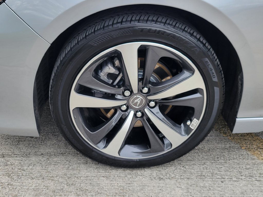 Used 2025 Acura TLX w/ Technology Package FWD image 4