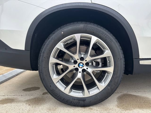 Used 2026 BMW X5 xDrive40i w/ Premium Package image 33