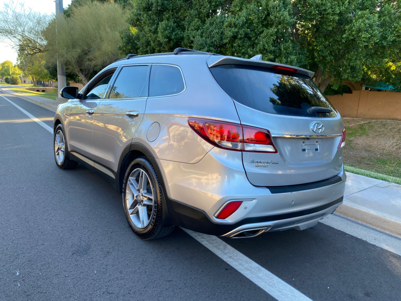 Used 2017 Hyundai Santa Fe SE Ultimate 3.3L Auto w/ SE Ultimate Tech Package 03 image 83
