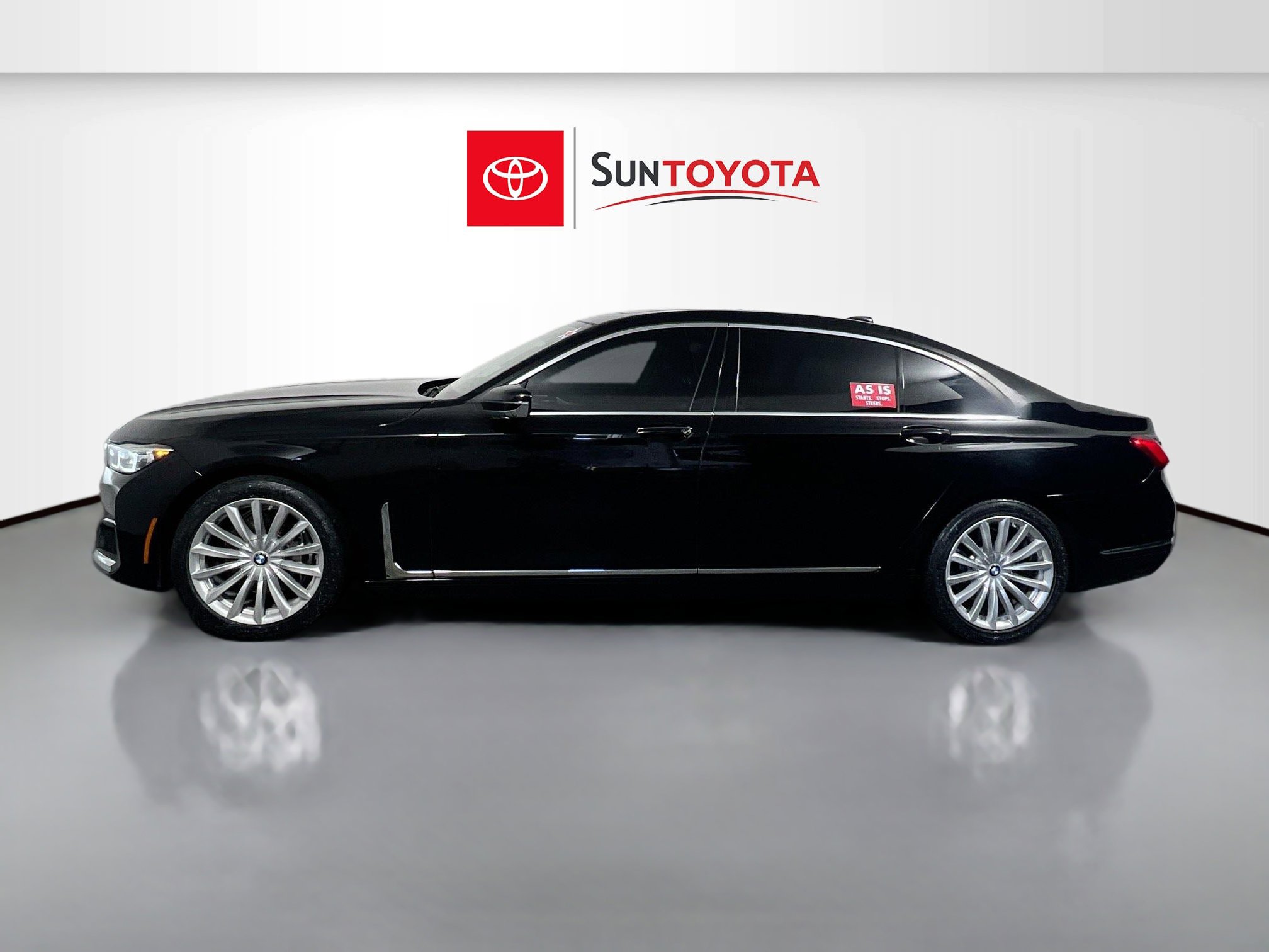 Used 2022 BMW 740i xDrive w/ Premium Package image 7