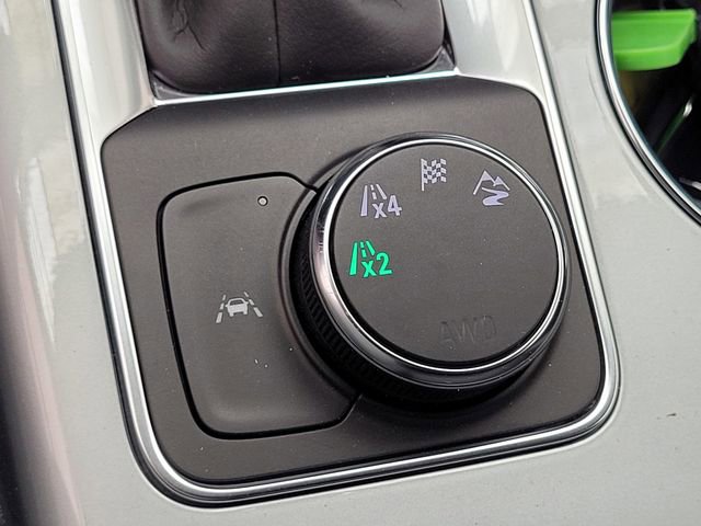 Used 2025 Chevrolet Blazer LT AWD/4WD image 14