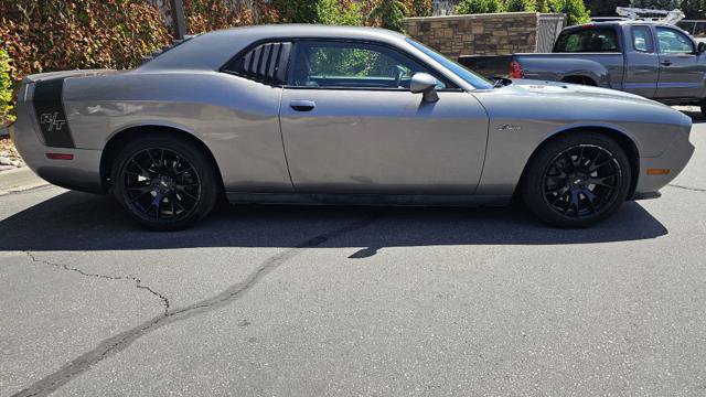 Used 2012 Dodge Challenger R/T RWD image 4