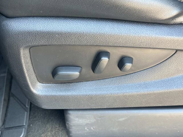 Used 2017 Chevrolet Suburban Premier image 31