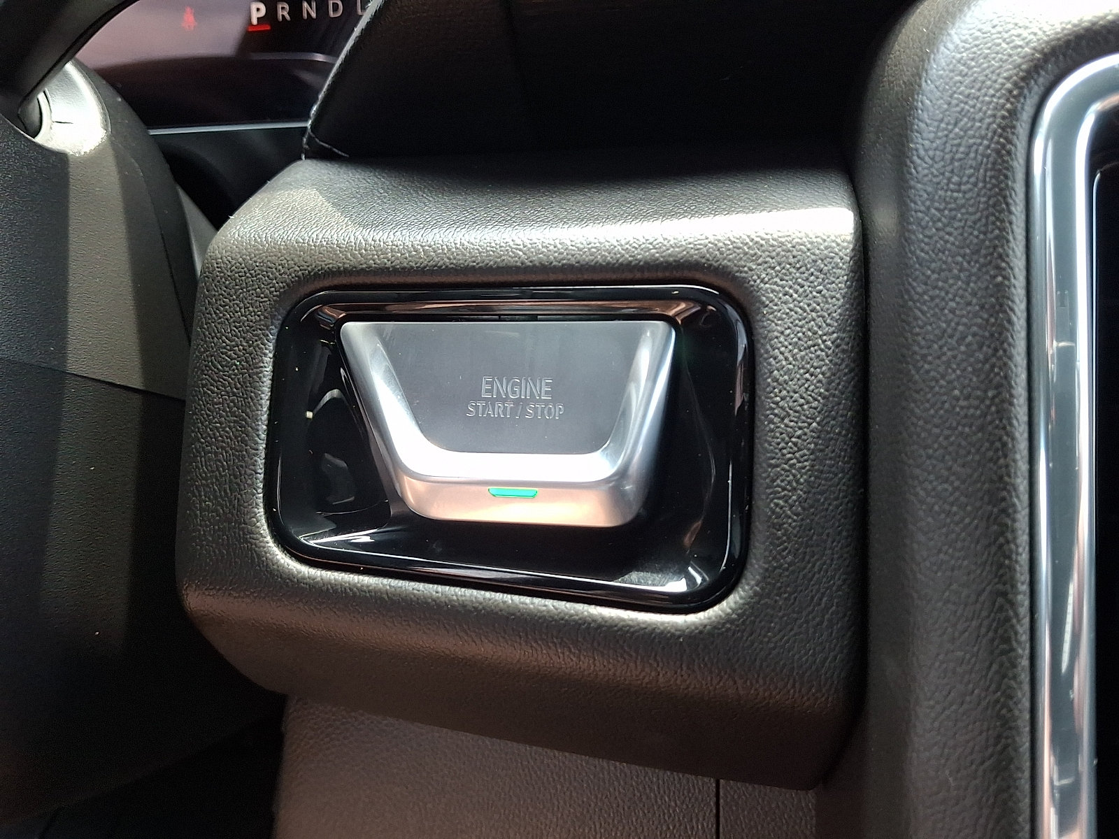 Certified 2025 GMC Yukon XL Denali w/ Sun & Power Step Package AWD/4WD image 27