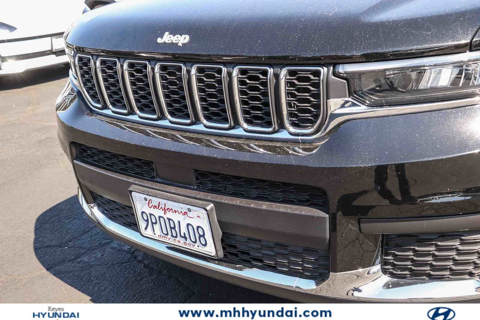 Used 2024 Jeep Grand Cherokee L Laredo RWD image 7