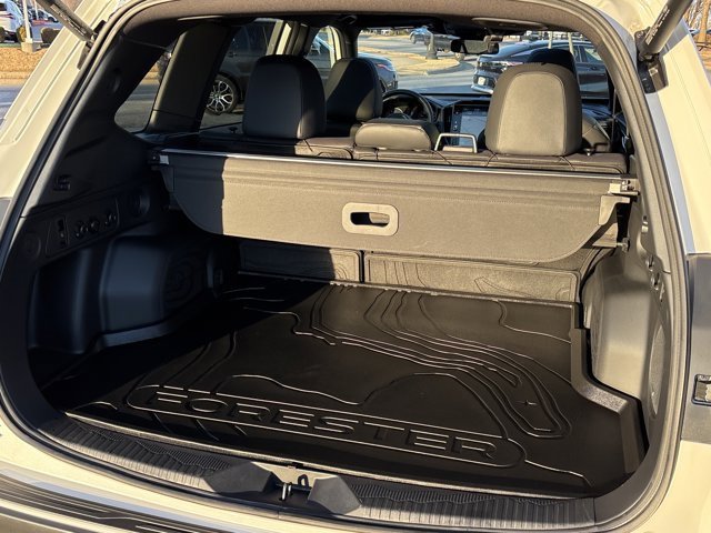Used 2025 Subaru Forester Limited image 9