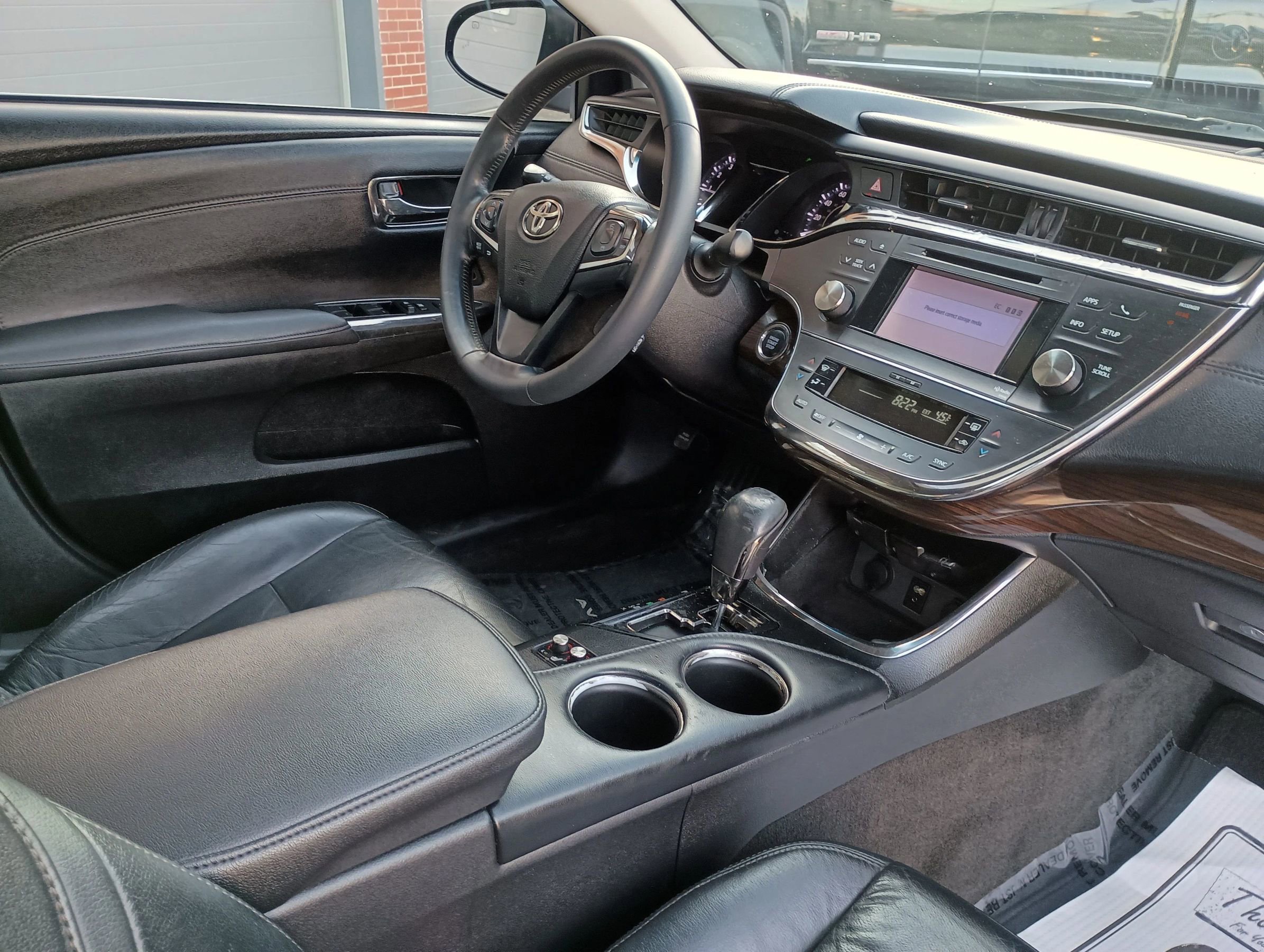 Used 2013 Toyota Avalon XLE Touring FWD image 17