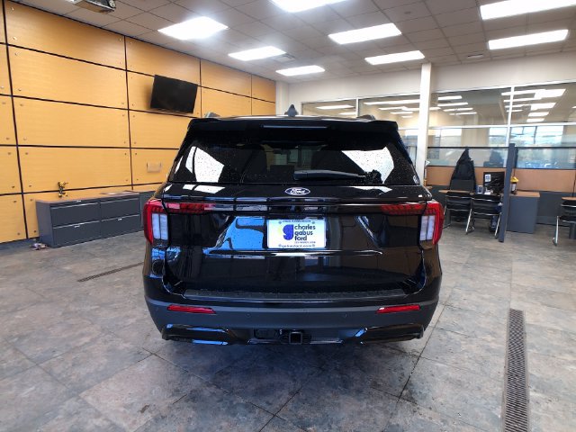 New 2027 Ford Explorer ST-Line AWD/4WD image 6