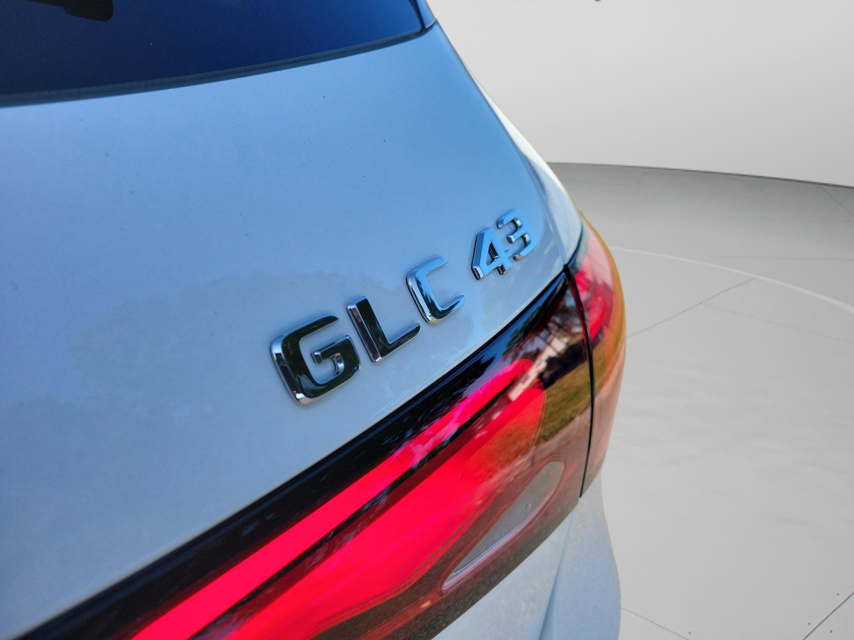 New 2026 Mercedes-Benz GLC 43 AMG 4MATIC image 9